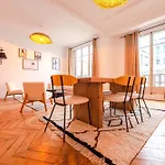 Appartement Gustave Eiffel - *