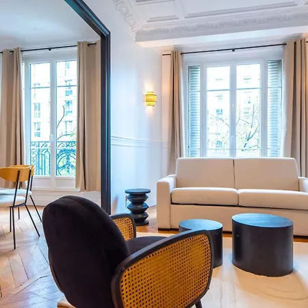 Apartman Gustave Eiffel - *